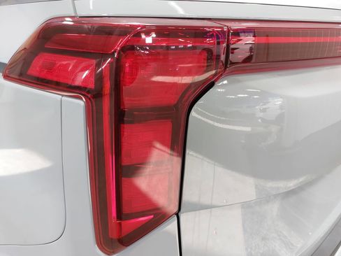 New 2026 Kia Carnival EX image 34