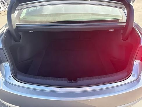 Used 2018 Acura TLX FWD image 10