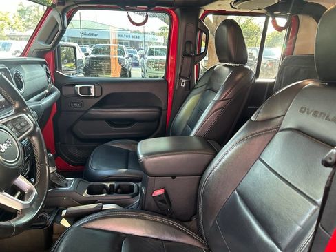 Used 2020 Jeep Gladiator Overland AWD/4WD image 10