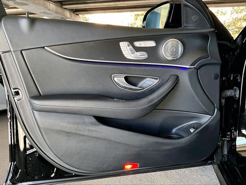 Used 2023 Mercedes-Benz E 450 4MATIC Sedan image 21