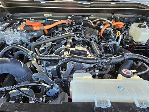Used 2025 Toyota Tacoma TRD Off-Road w/ TRD Off Road Upgrade Package AWD/4WD image 26