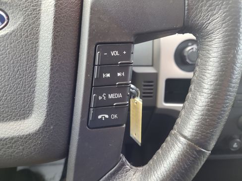 Used 2012 Ford F150 XLT w/ XLT Chrome Pkg image 16