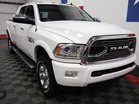 Used 2017 RAM 2500 Limited AWD/4WD image 17