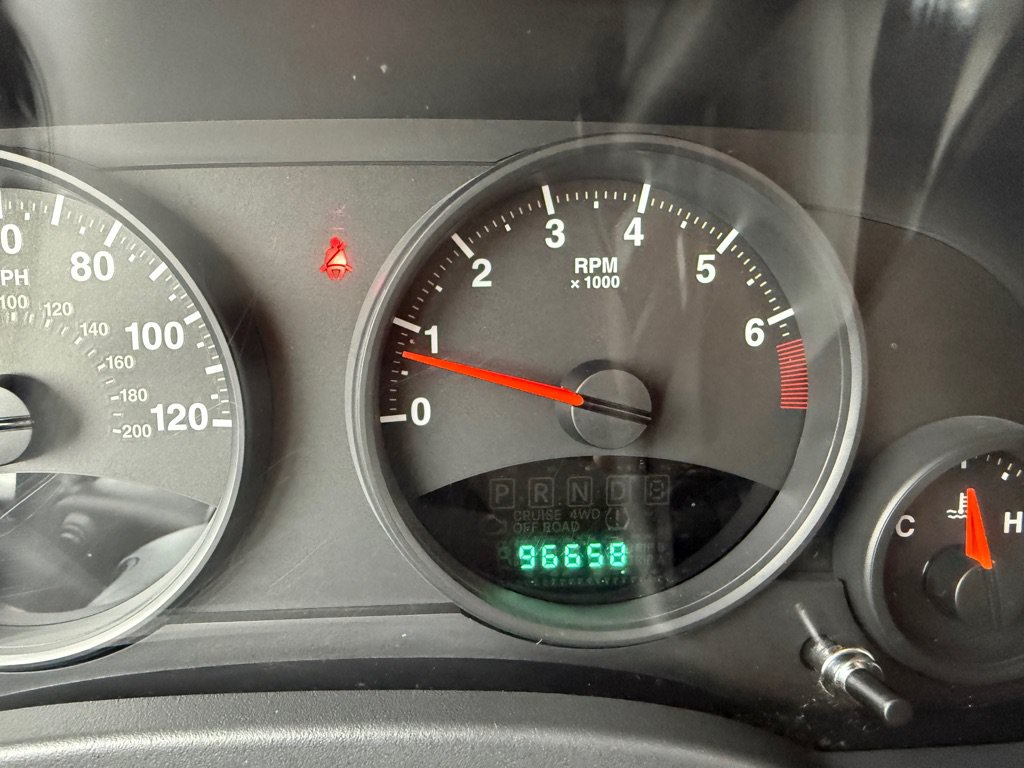 Used 2012 Jeep Patriot Latitude AWD/4WD image 10