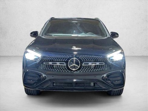 Certified 2025 Mercedes-Benz GLA 250 image 2