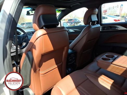 Used 2019 Lincoln MKZ Reserve FWD image 26