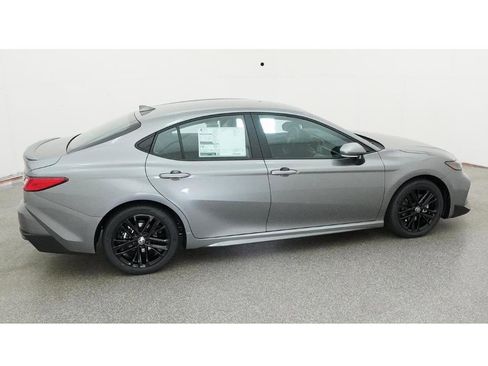 New 2026 Toyota Camry SE image 10