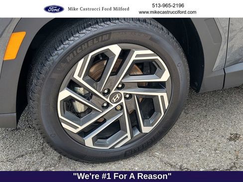 Used 2025 Hyundai Tucson Limited AWD/4WD image 9