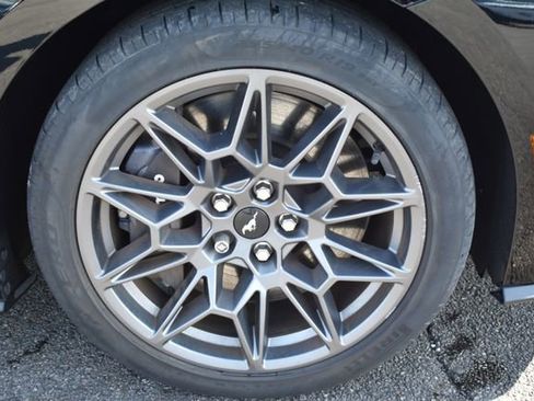 Used 2025 Ford Mustang GT Premium w/ GT Performance Package RWD image 43