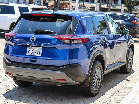 Used 2023 Nissan Rogue S FWD image 7