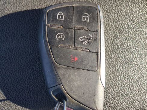 Used 2022 Chevrolet Silverado 1500 LT w/ Convenience Package II image 30