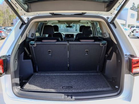 New 2026 Volkswagen Atlas Peak Edition image 19