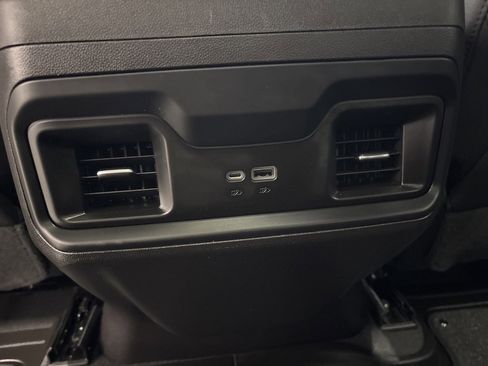 Used 2024 Chevrolet Silverado 1500 LT Trail Boss w/ LT Trail Boss Premium Package image 35