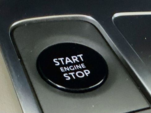 Certified 2026 INFINITI QX60 Luxe w/ Family Package image 21