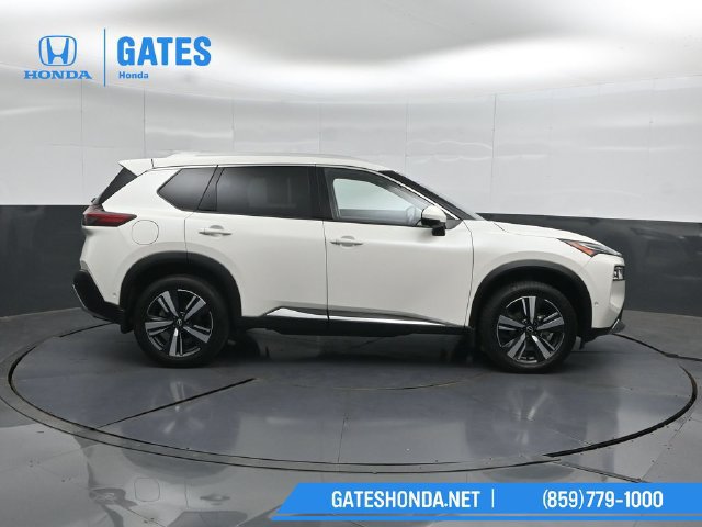 Used 2023 Nissan Rogue Platinum w/ Platinum Premium Package AWD/4WD image 3