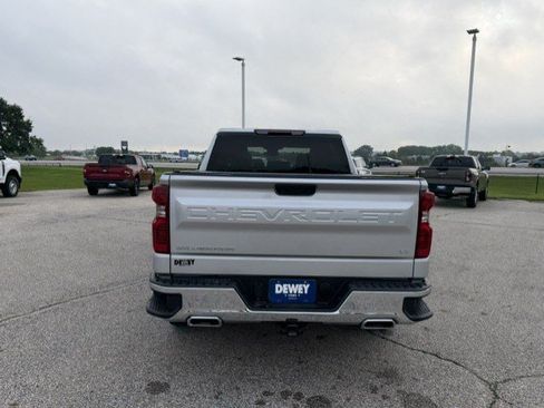 Used 2022 Chevrolet Silverado 1500 LT w/ Diesel Off-Road Package AWD/4WD image 8