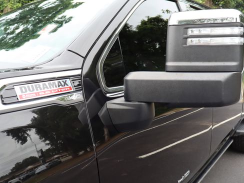 Used 2022 GMC Sierra 3500 Denali w/ Denali Black Diamond Edition AWD/4WD image 15
