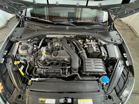 Certified 2023 Volkswagen Jetta SE image 31