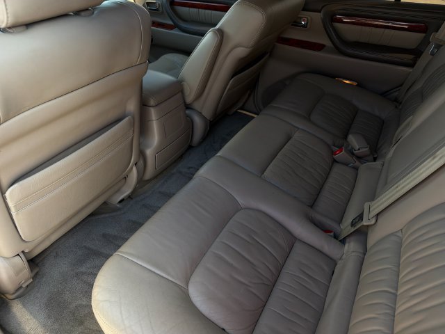 Used 2001 Lexus LX 470 4WD image 10