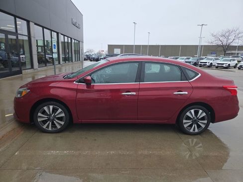 Used 2019 Nissan Sentra SV w/ Special Edition Package image 3