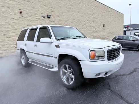 Used 1999 Cadillac Escalade 4WD image 7