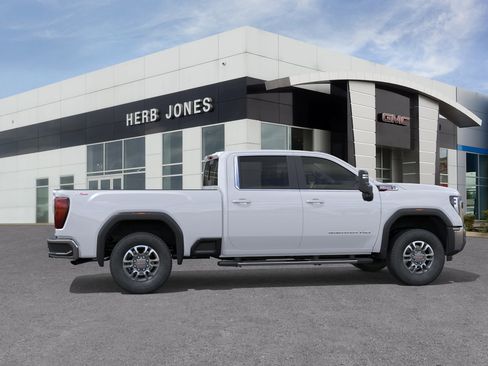 New 2026 GMC Sierra 2500 SLE w/ SLE Value Package; AWD/4WD image 5