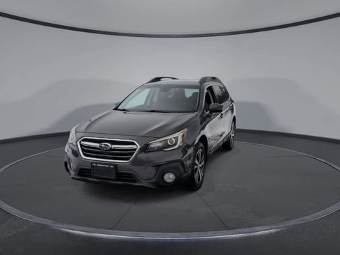 Used 2019 Subaru Outback 3.6R Limited image 3