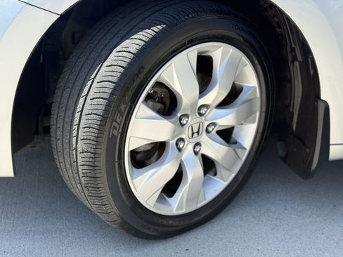 Used 2009 Honda Accord EX image 17