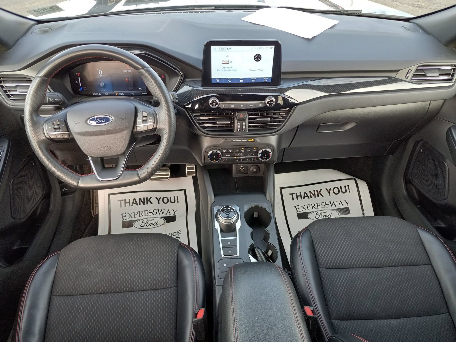 Used 2024 Ford Escape ST-Line w/ Cold Weather Package FWD image 17