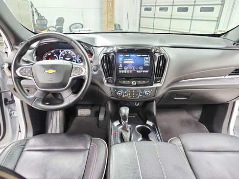 Used 2023 Chevrolet Traverse Premier image 27