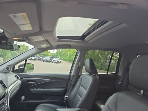 Used 2023 Honda Ridgeline RTL-E image 12