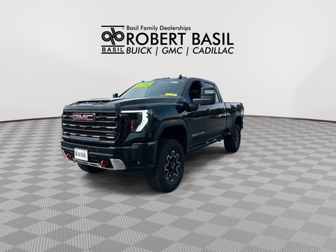 Used 2025 GMC Sierra 2500 AT4X w/ Snow Plow Prep/Camper Package AWD/4WD image 4