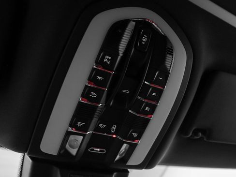 Certified 2026 Porsche Macan Turbo AWD/4WD image 42