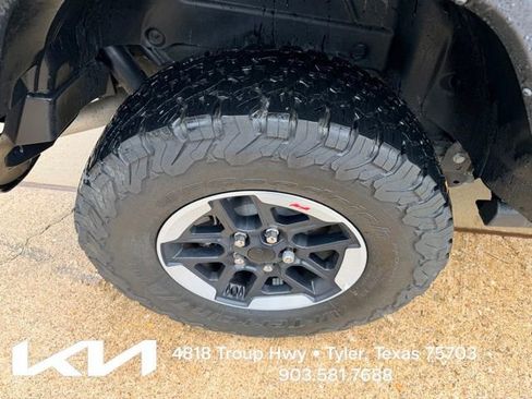 Used 2022 Jeep Wrangler Rubicon w/ Steel Bumper Group AWD/4WD image 10
