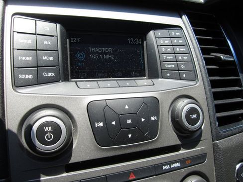 Used 2018 Ford Taurus Police Interceptor AWD image 16