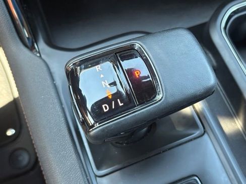 Used 2024 GMC Sierra 1500 AT4 w/ AT4 Premium Package AWD/4WD image 23