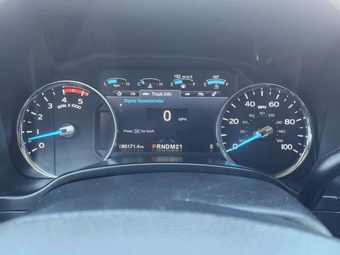 Used 2019 Ford F250 Lariat w/ Lariat Ultimate Package AWD/4WD image 31