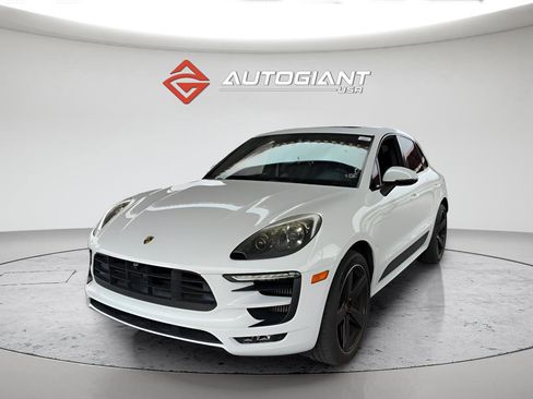 Used 2018 Porsche Macan GTS image 1
