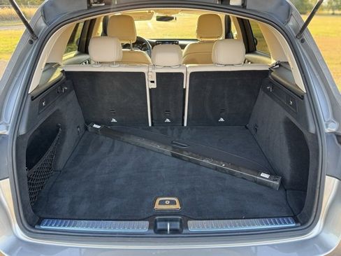 Used 2020 Mercedes-Benz GLC 300 w/ Parking Assistance Package image 7