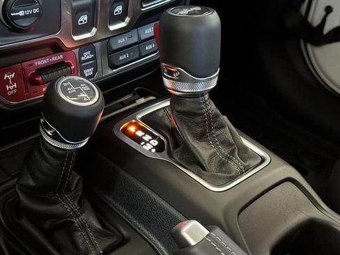 Used 2026 Jeep Wrangler Rubicon AWD/4WD image 22
