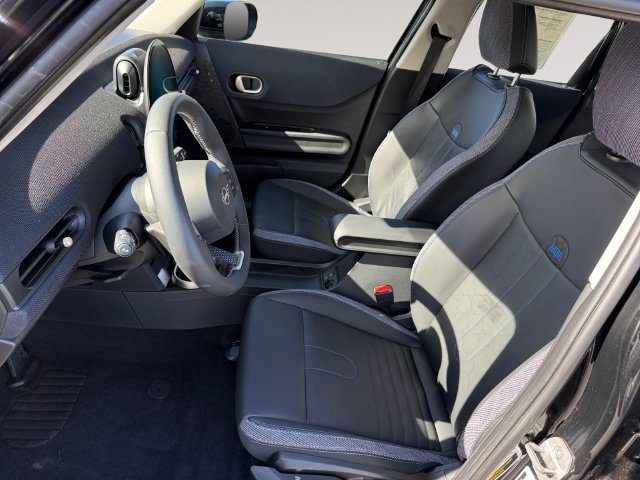 Used 2026 MINI Cooper 4-Door Hardtop FWD image 9
