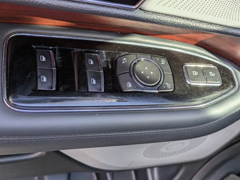 Used 2023 Lincoln Navigator Reserve image 17