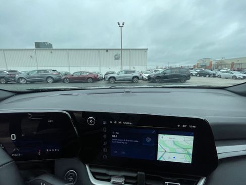 Used 2025 Chevrolet Equinox LT image 28