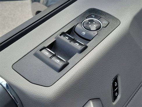 Used 2019 Ford F150 XLT w/ XTR Package image 23