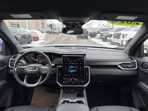 Used 2024 GMC Acadia Elevation image 26