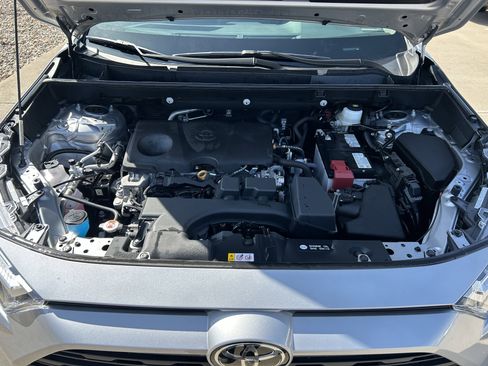 Certified 2025 Toyota RAV4 XLE AWD/4WD image 12