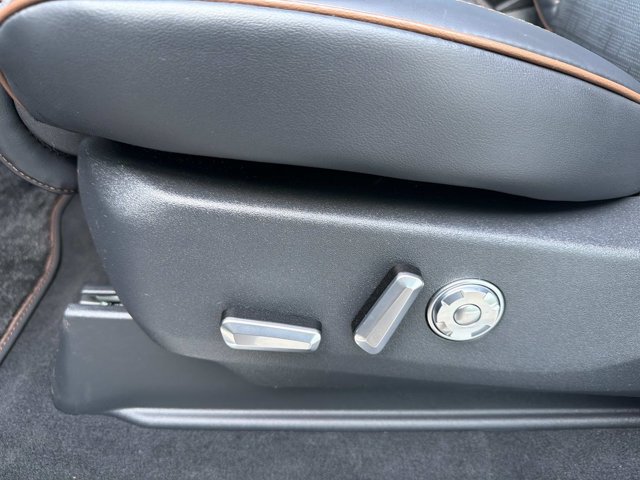 New 2026 Lincoln Navigator Black Label AWD/4WD image 12