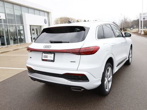 New 2025 Audi Q5 2.0T Premium Plus image 3