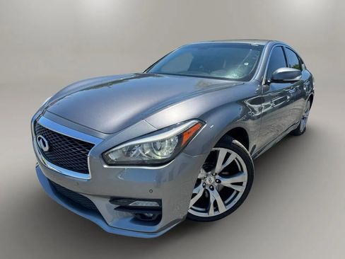 Used 2015 INFINITI Q70 3.7 w/ Sport Package RWD image 1