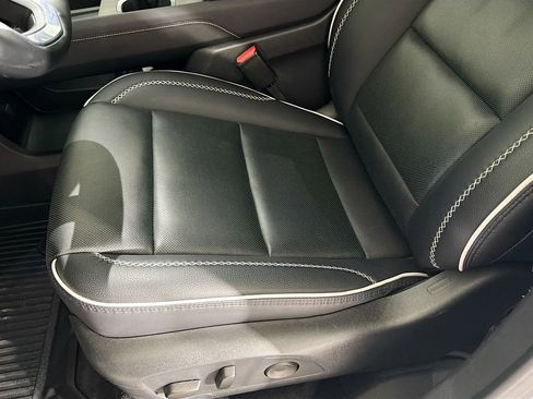 Used 2025 GMC Acadia Denali w/ Super Cruise Package FWD image 21